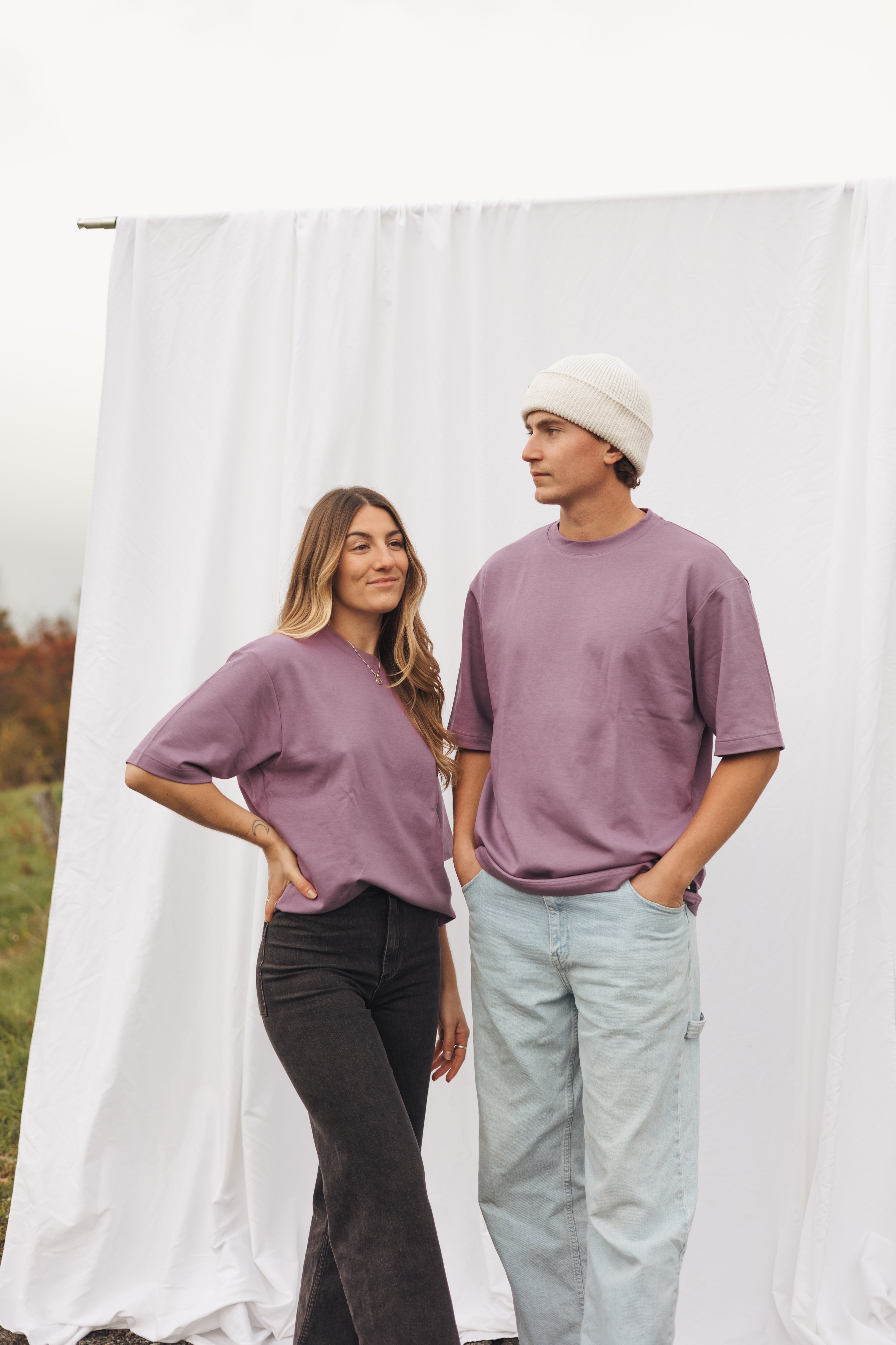 boxy purple t-shirt, unisex, oversized, loosefit, long sleeves, heavyweight 100% coton