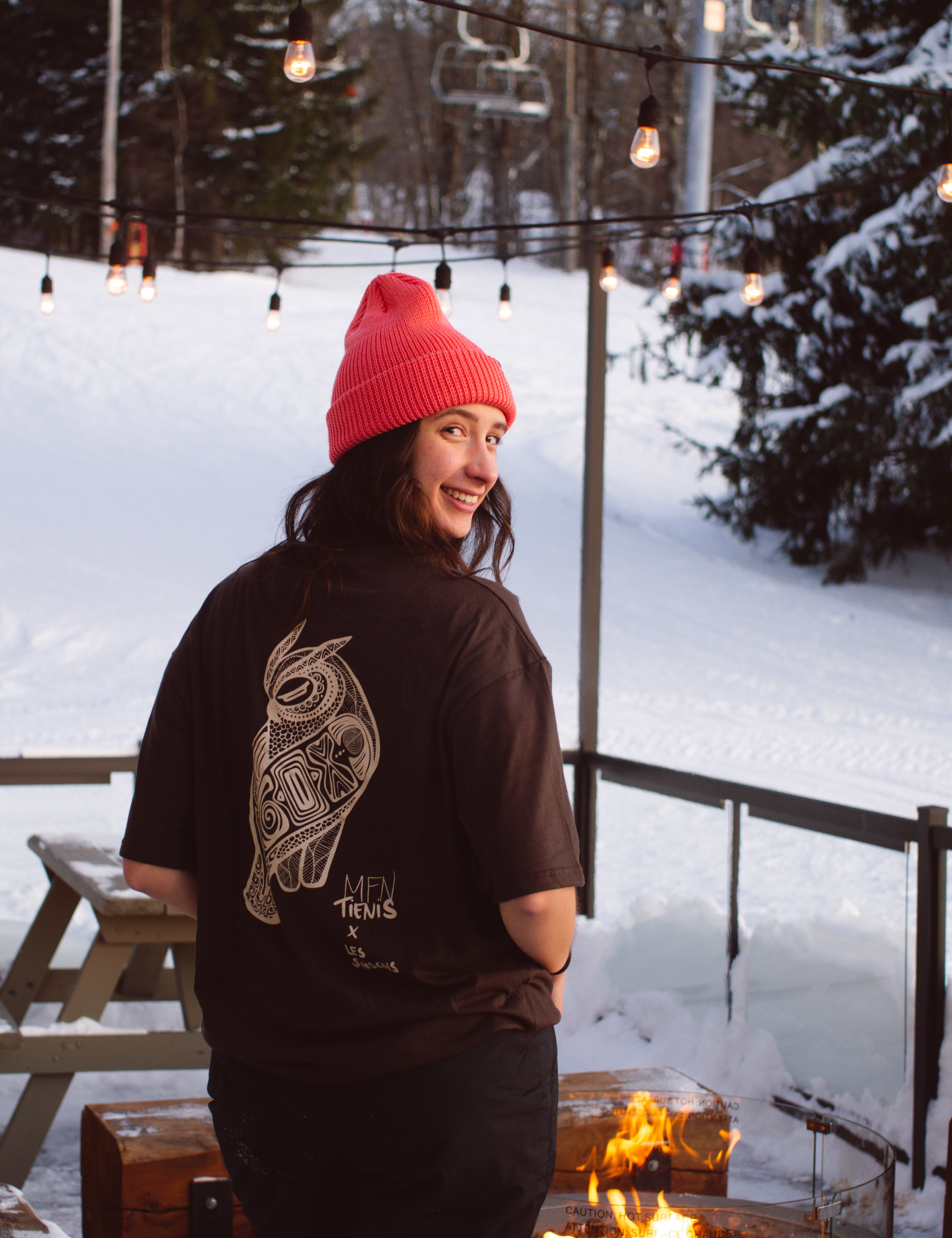 oversized, unisex, chocolate brown, t-shirt, artist collaboration, Marie-France Nicaolas Tienis, made in Canada, exclusive design, coton and polyester