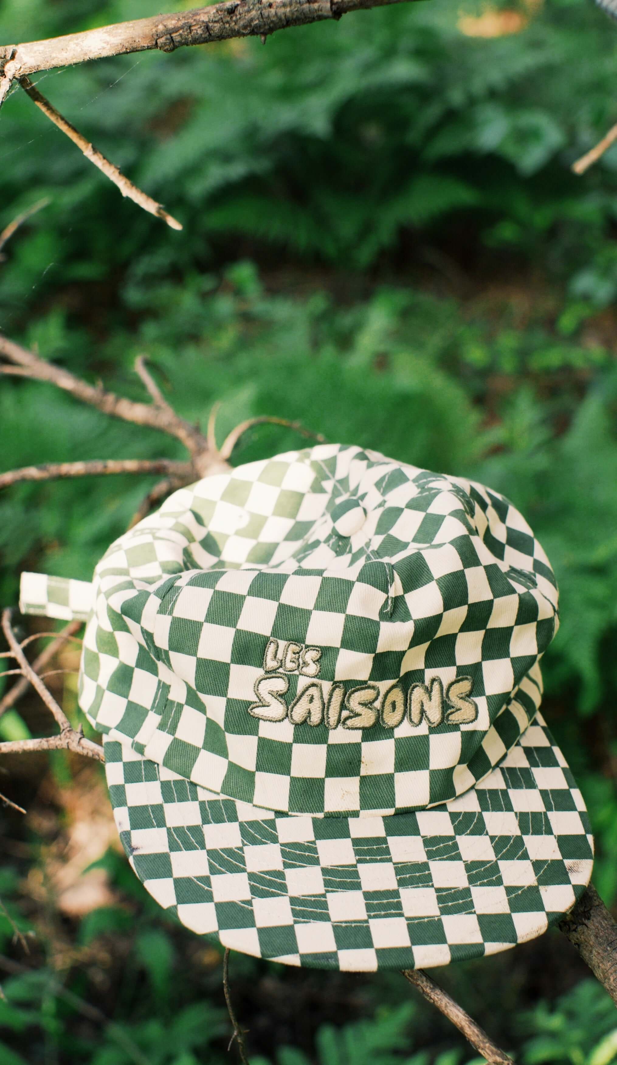 Retro Cap Hat, cotton, design in québec, green and white, made in USA, Adjustable fit